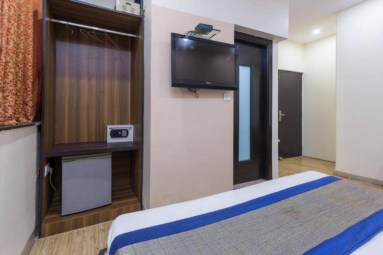 Rupam Hotel