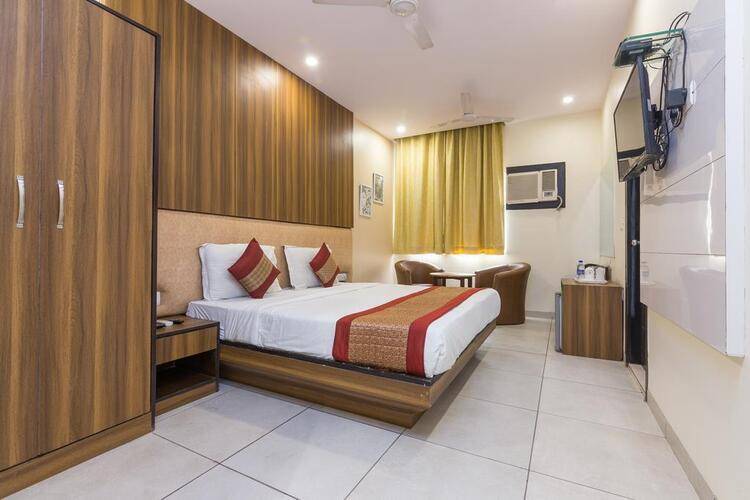 Rupam Hotel