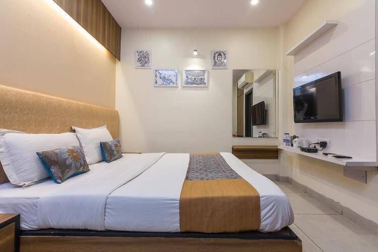 Rupam Hotel