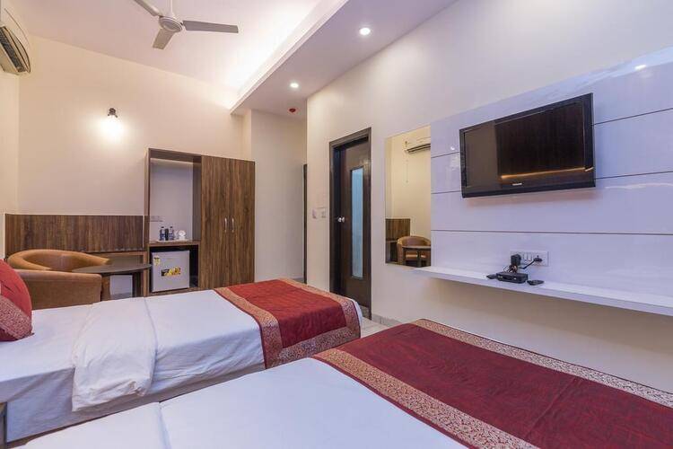 Rupam Hotel