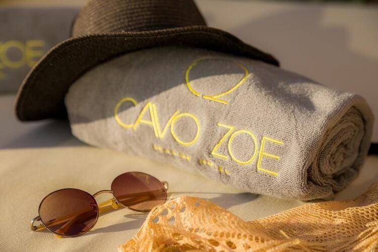 Cavo Zoe