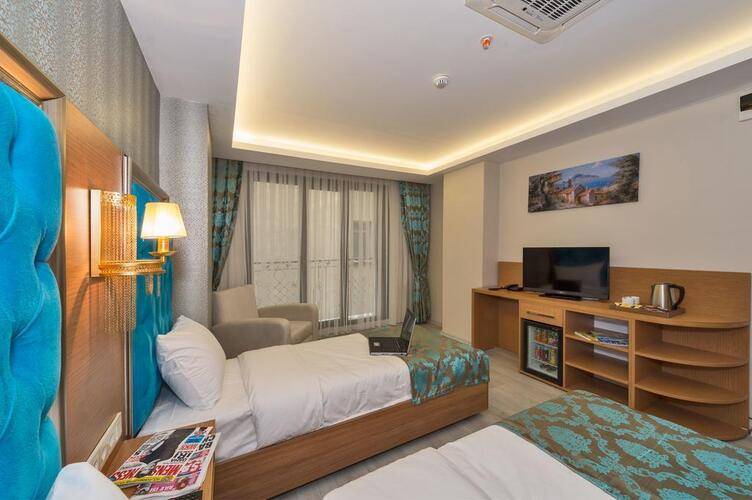 Grand Palace Hotel