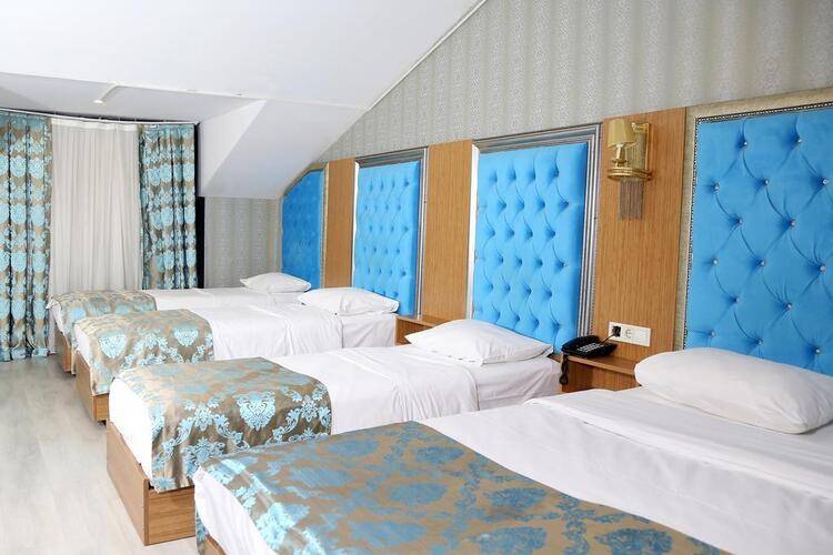 Grand Palace Hotel