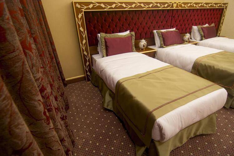 Mb Deluxe Hotel