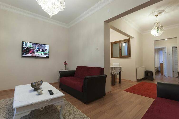 Zendy Suite Hotel