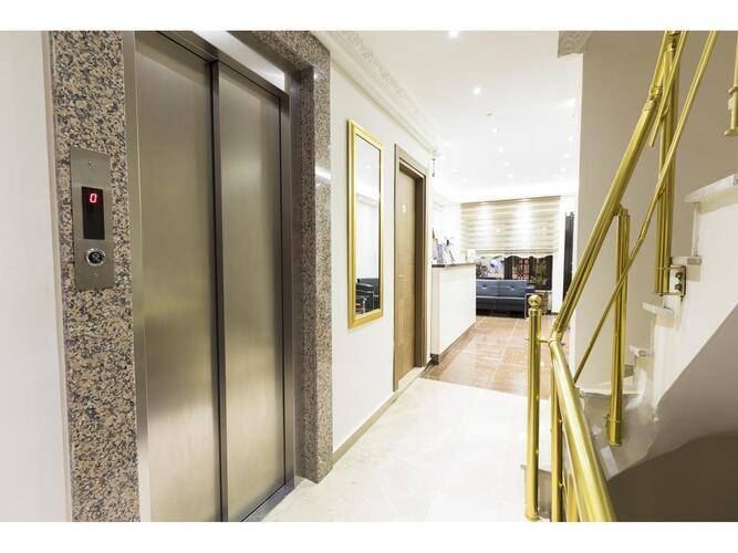 Zendy Suite Hotel