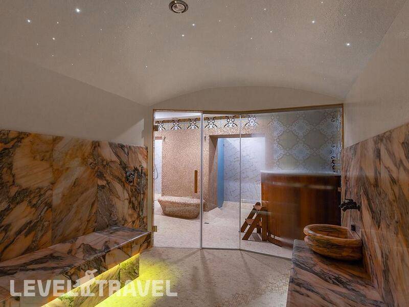 Фотография Мадам Эль