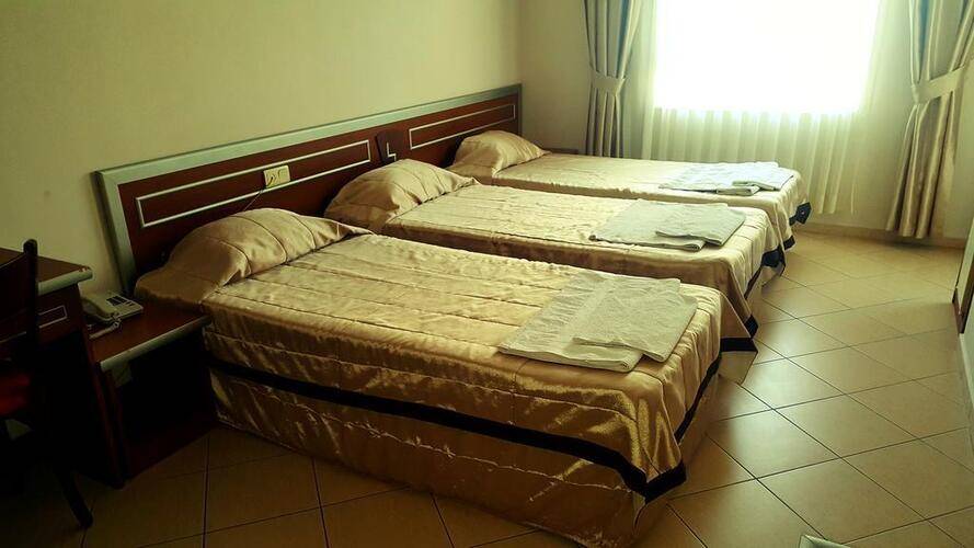 Lemon Hotel