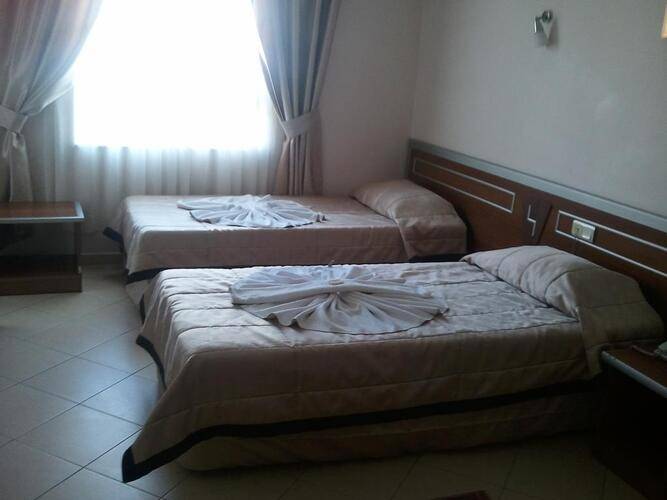 Lemon Hotel