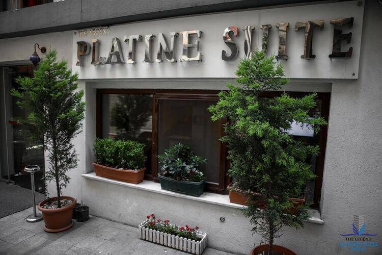 The Legend Platine Suite