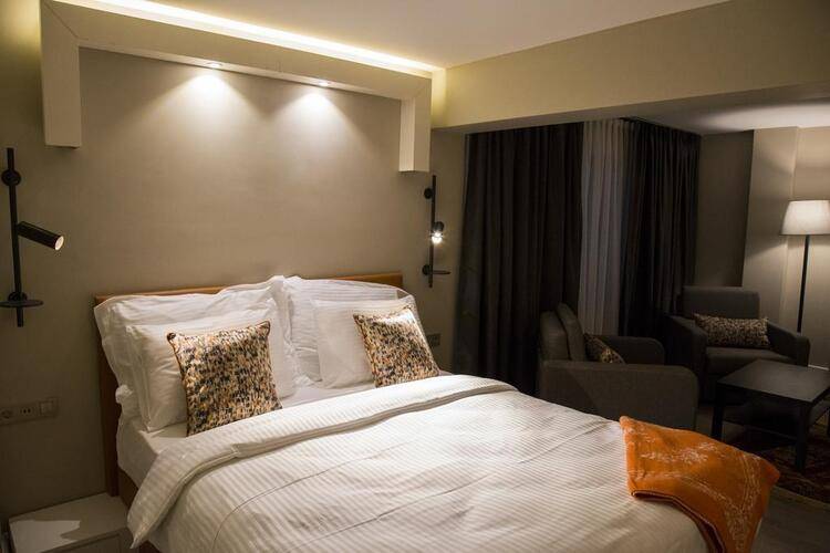 Sparkle Hotel