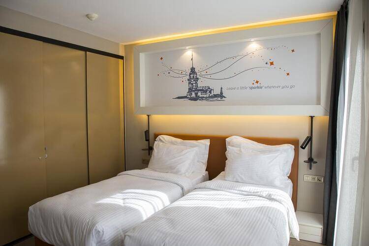 Sparkle Hotel