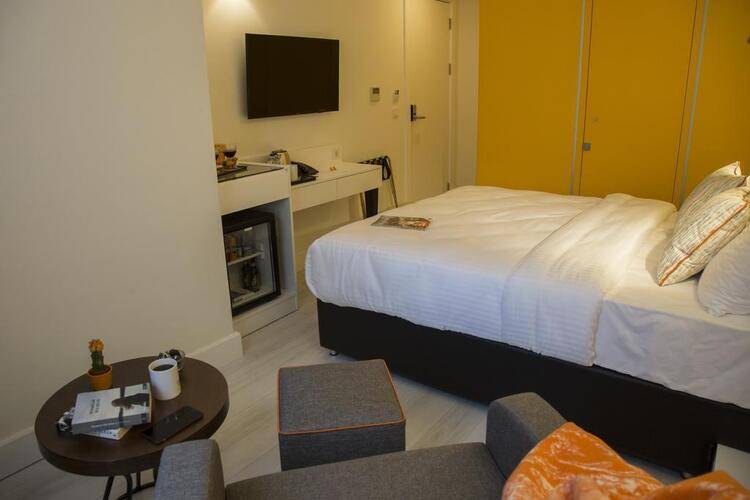 Sparkle Hotel