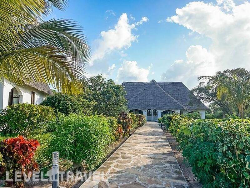 Фотография Pearl Beach Resort And Spa Michamwi