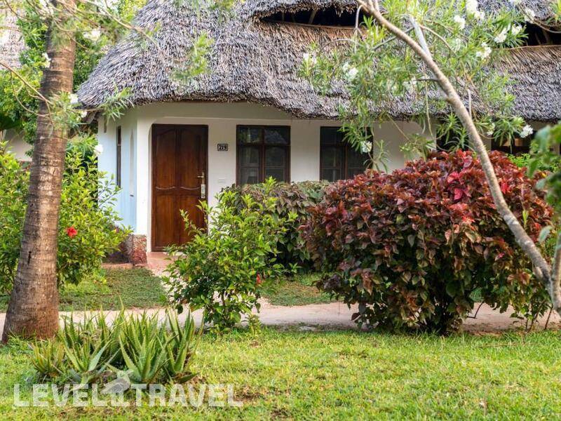 Фотография Sandies Baobab Beach Resort