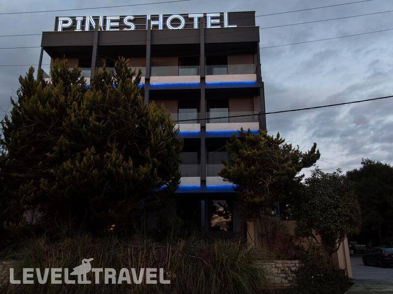 Фотография Pines Hotel