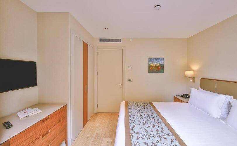 Tzl Suites