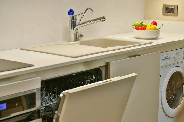 Tzl Suites