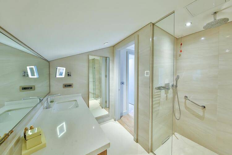 Tzl Suites