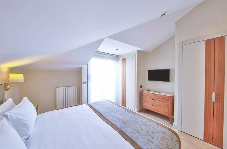 Tzl Suites