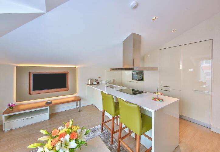Tzl Suites