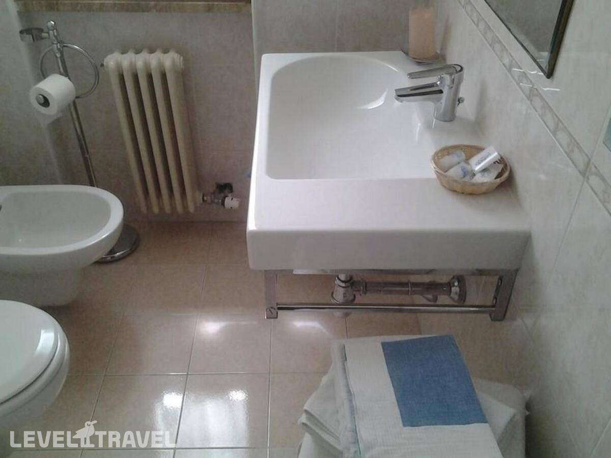 Изображение отеля 4
