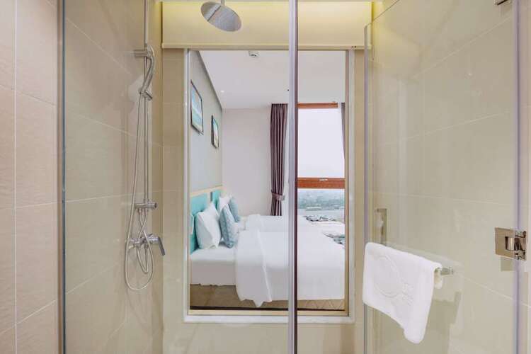 Sun Kiss Hotel