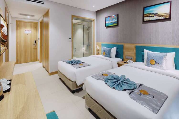 Sun Kiss Hotel