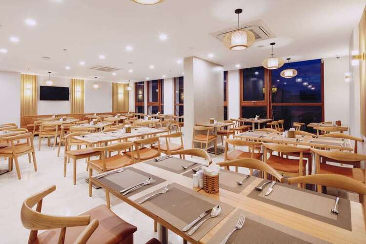 Sun Kiss Hotel