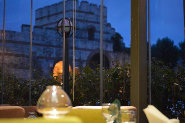 Golden Gate Hotel Istanbul Topkapi
