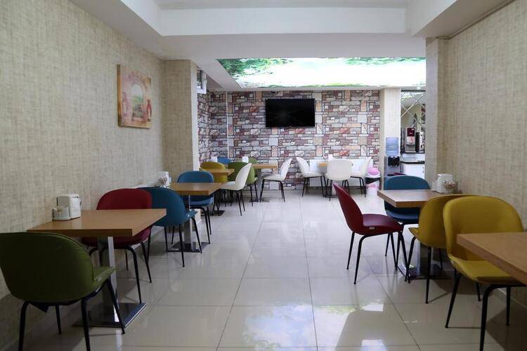 Green Garden Hotel