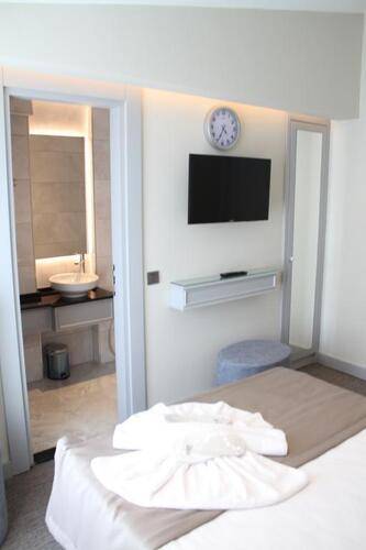 Triada Hotel