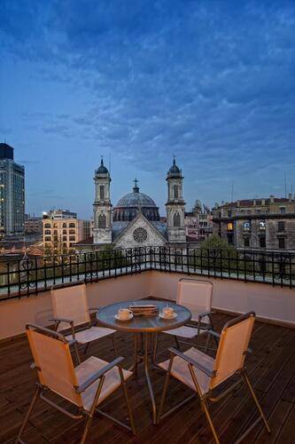Triada Hotel