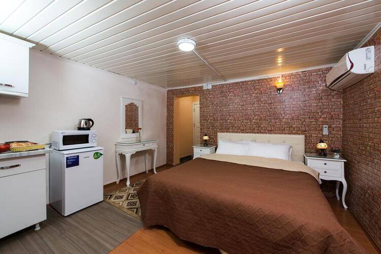 Alhambra Apart Hotel