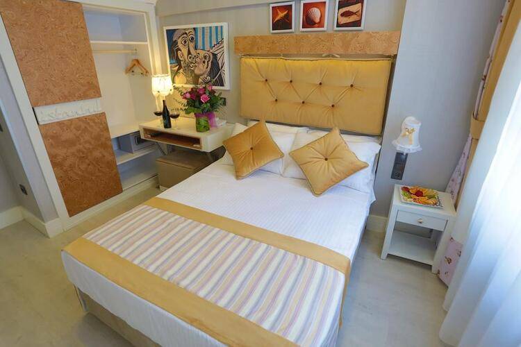 Just Inn Hotel