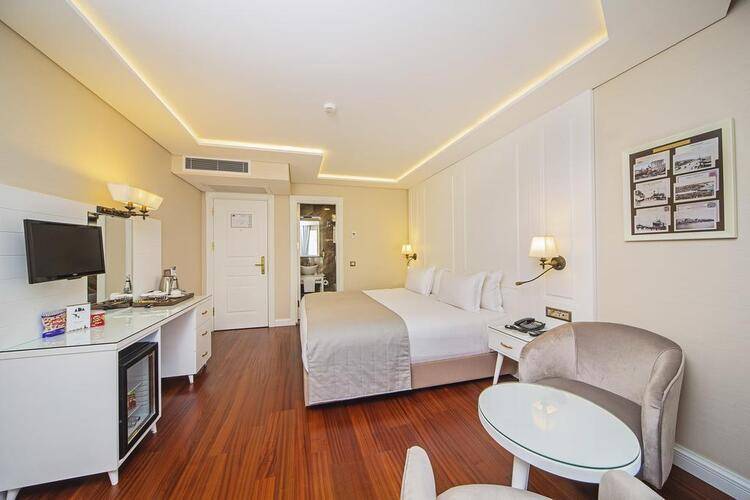 Ada Karakoy Hotel