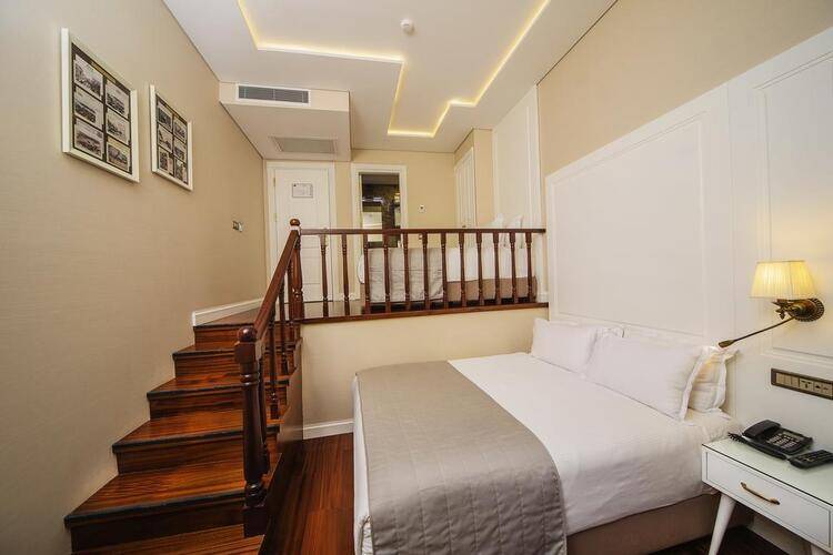 Ada Karakoy Hotel