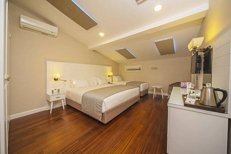 Ada Karakoy Hotel