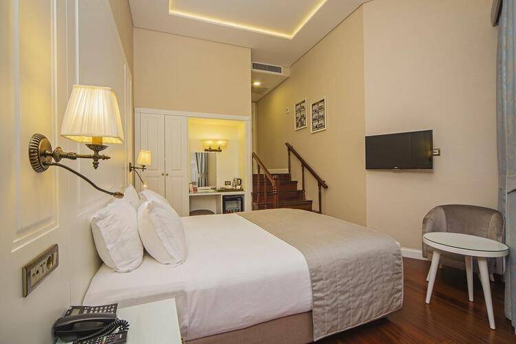 Ada Karakoy Hotel