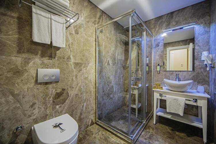 Ada Karakoy Hotel