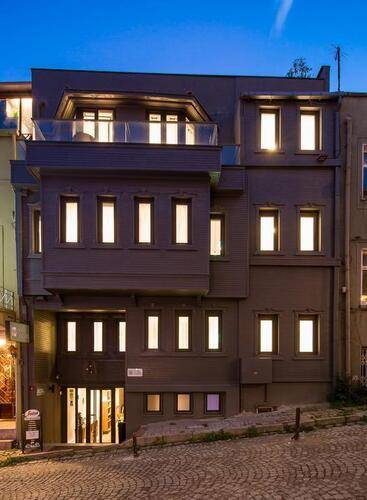 Alilass Hotel