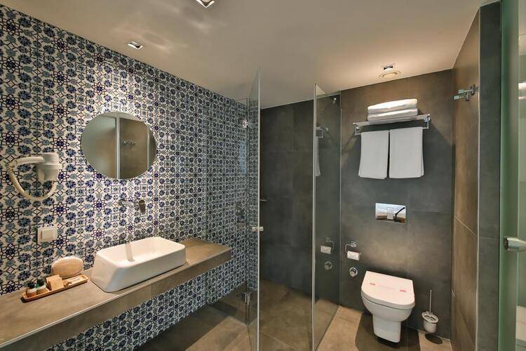Alilass Hotel