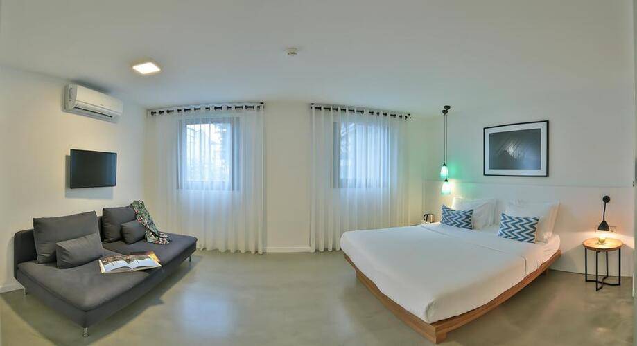 Alilass Hotel