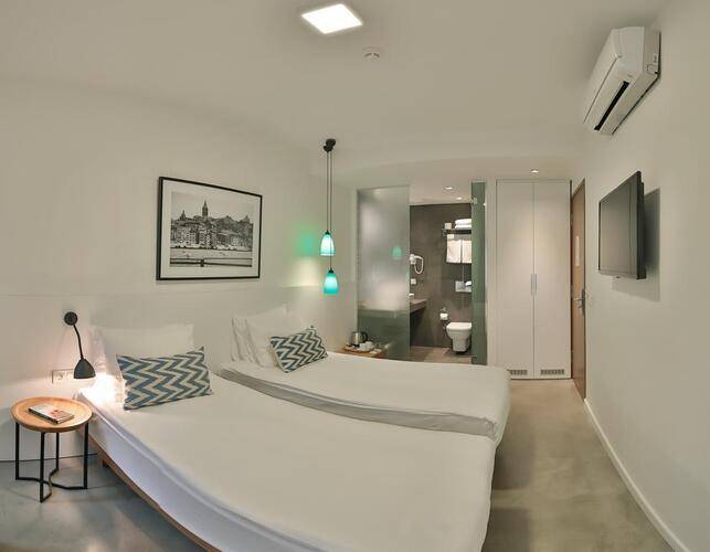Alilass Hotel