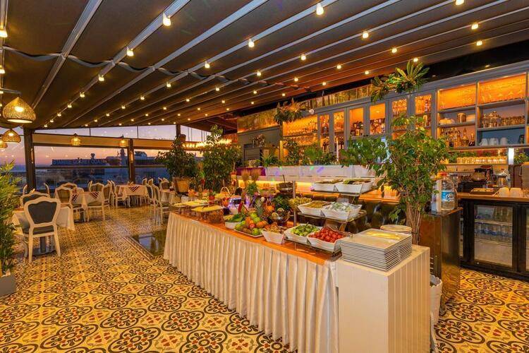 Alpek Hotel