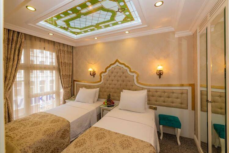 Alpek Hotel