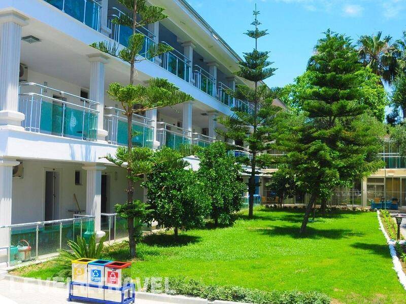 Фотография Clover Magic Altınkum Park Hotel (Ex. Side Altinkum Park)