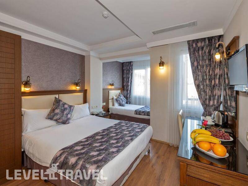 Фотография Aristocrat Hotel
