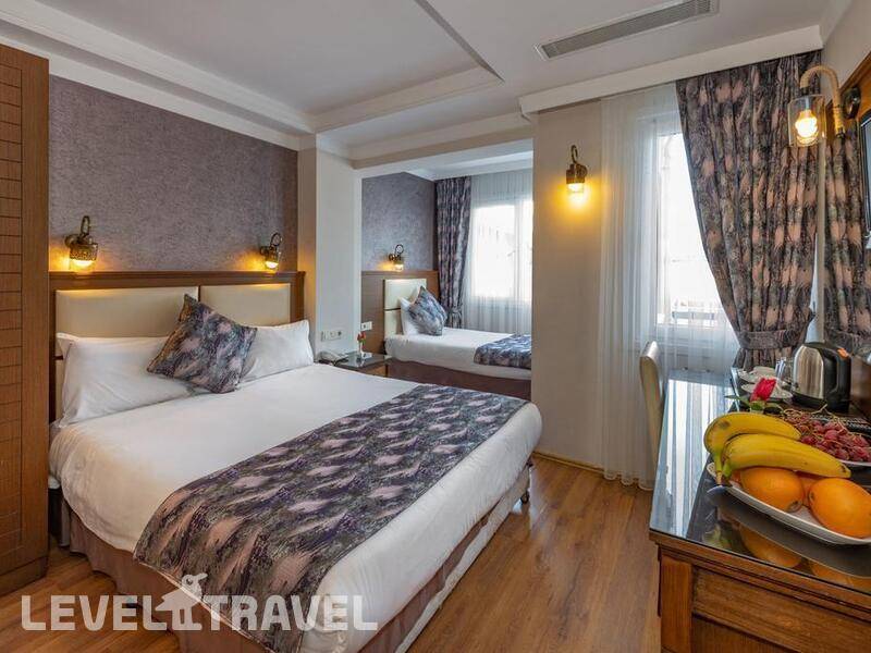 Фотография Aristocrat Hotel