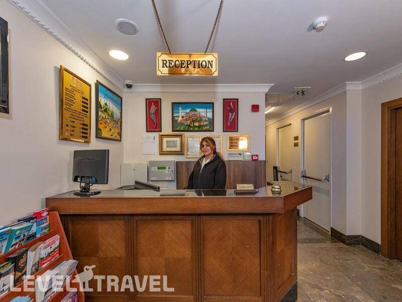 Фотография Aristocrat Hotel